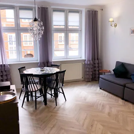 Maya's Flats & Resorts - Petite Mariacka Old Town * Gdaňsk